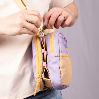 Woolly Wolf hydration shoulderbag lavendel
