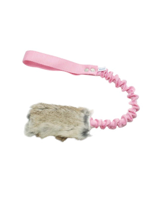 Hundinspiration Bistos Nova träningsleksak med äkta kaninskinn och rosa expanderhandtag för hundträning