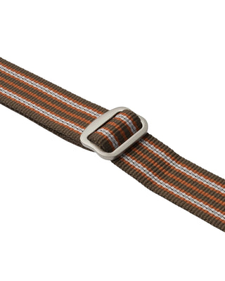 Hundinspiration Dog Copenhagen Urban Style halsband i färgen Mocca med reflexdetaljer och aluminiumspänne.
