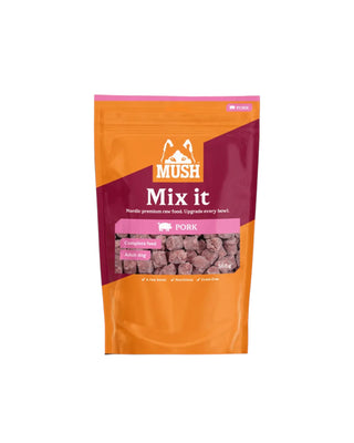 Hundinspiration MUSH Mix it fryst råfoder med gris i en 560g förpackning för hundar