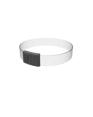 Hundinspiration Waudog LED-halsband i transparent material med svart batterienhet för ökad synlighet i mörker.